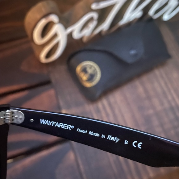 😎 Ray-Ban Wayfarers 😎 - Picture 4 of 4